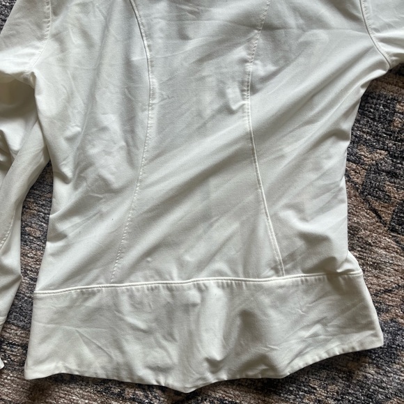 Women’s ZeroRestriction Activewear Jacket - Picture 4 of 4